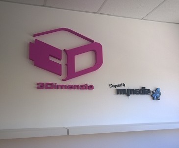 Nesvetelná 3D reklama.